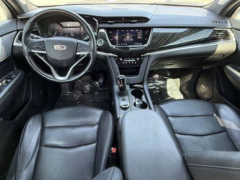 Used 2020 Cadillac XT6 Premium Luxury image 14