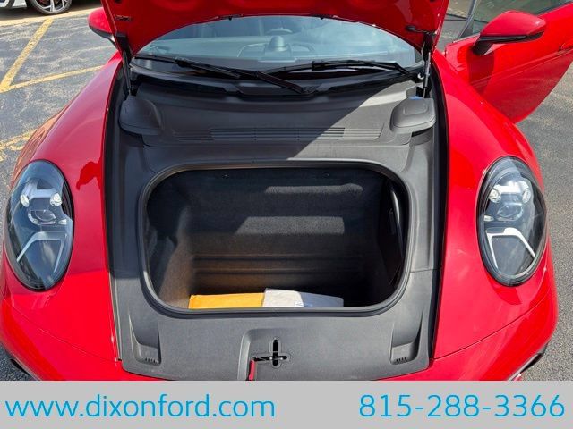 Used 2024 Porsche 911 Carrera RWD image 28