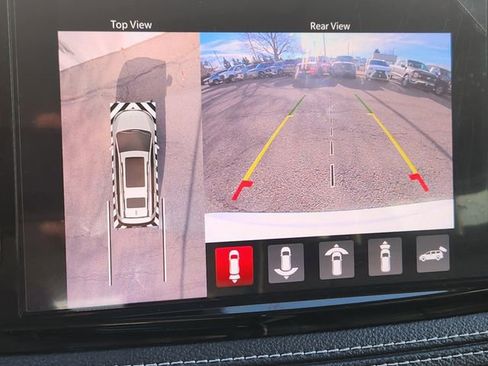 Used 2023 Chrysler Pacifica Limited image 23