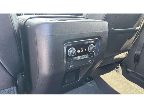 Used 2021 Chevrolet Tahoe Z71 AWD/4WD image 23