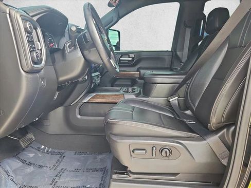 Used 2022 Chevrolet Silverado 3500 High Country w/ Z71 Off-Road Package image 13