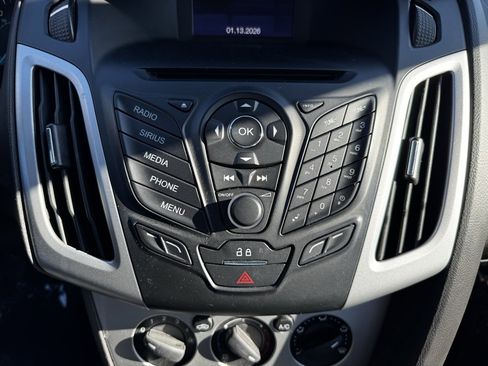 Used 2014 Ford Focus SE w/ Equipment Group 201A image 8