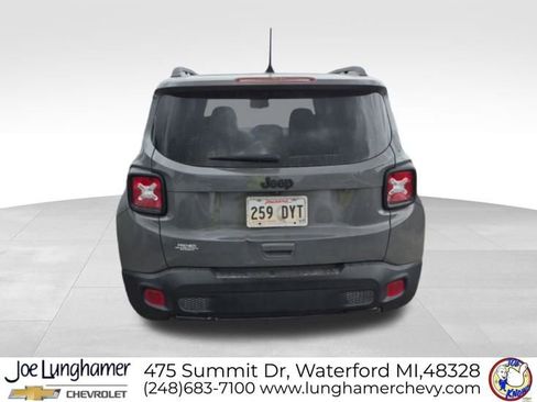 Used 2020 Jeep Renegade Altitude FWD image 4