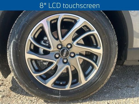 Used 2021 Lincoln Corsair AWD w/ Equipment Group 101A image 15