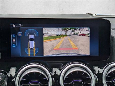 Certified 2025 Mercedes-Benz GLA 250 image 16