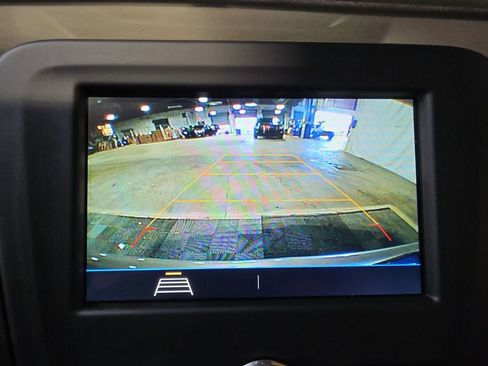 Used 2019 Chevrolet Equinox LT FWD image 22