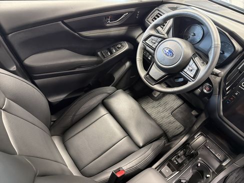 Used 2025 Subaru Ascent Bronze Edition AWD/4WD image 9