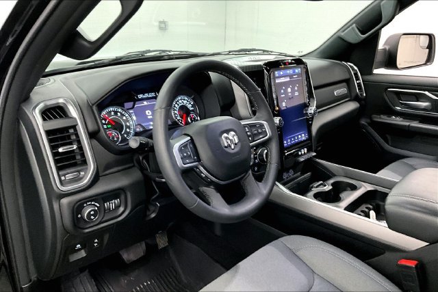 Used 2025 RAM 1500 Big Horn AWD/4WD image 16