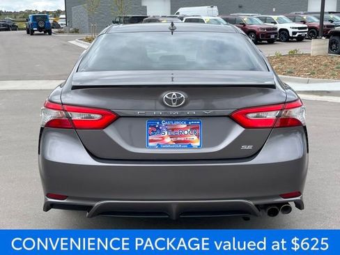 Used 2018 Toyota Camry SE w/ Audio Package FWD image 4