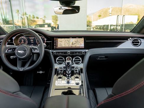 Certified 2022 Bentley Continental GT AWD/4WD image 4