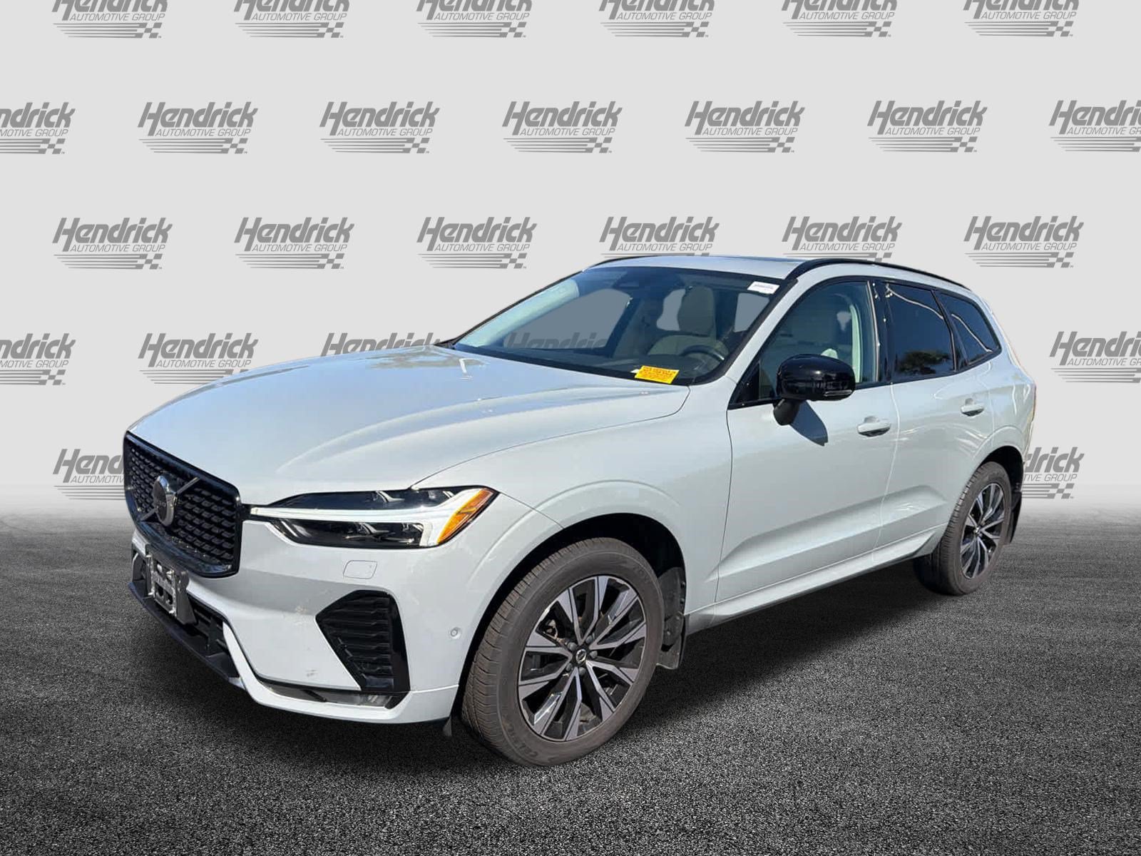 Used 2024 Volvo XC60 B5 Plus w/ Climate Package AWD/4WD image 8