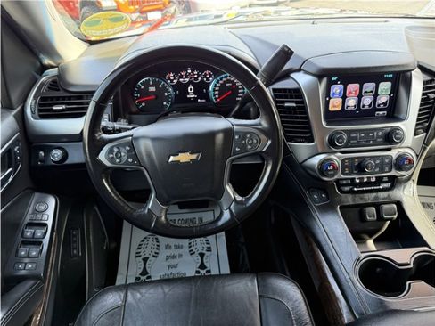 Used 2017 Chevrolet Suburban LT image 41