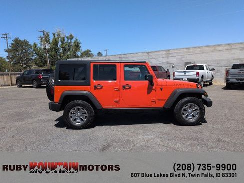 Used 2015 Jeep Wrangler Unlimited Rubicon w/ Dual Top Group AWD/4WD image 8