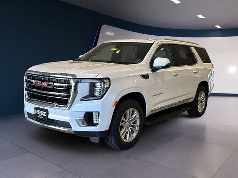 Used 2021 GMC Yukon SLT w/ SLT Luxury Plus Package AWD/4WD image 3