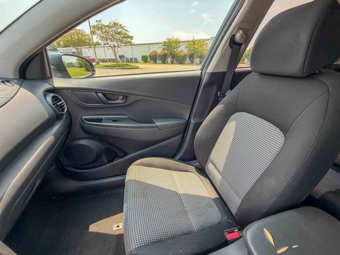 Used 2020 Hyundai Kona SEL FWD image 16