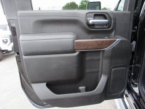 Used 2022 GMC Sierra 2500 Denali image 29