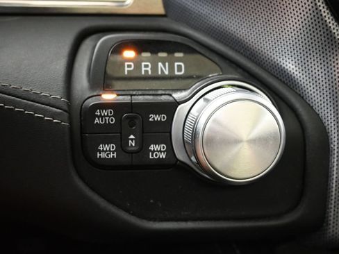 Used 2020 RAM 1500 Limited AWD/4WD image 9