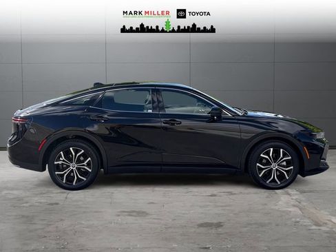 Certified 2024 Toyota Crown Limited image 6