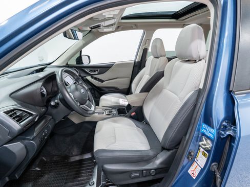 Used 2019 Subaru Forester Premium AWD/4WD image 15