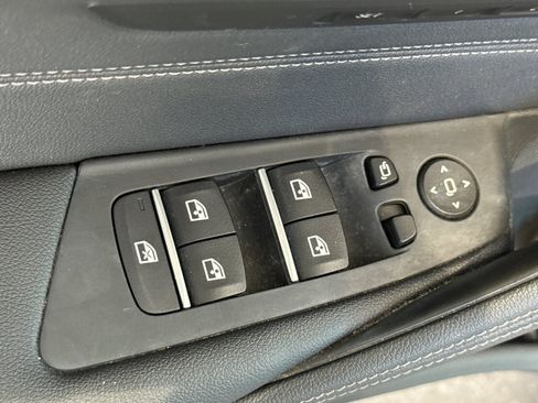 Used 2023 BMW 530e RWD image 13