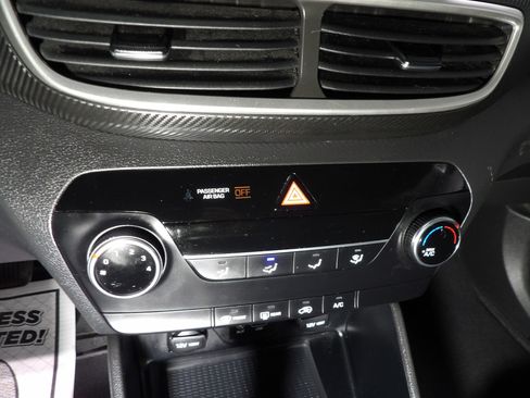 Used 2021 Hyundai Tucson SE w/ Cargo Package image 15