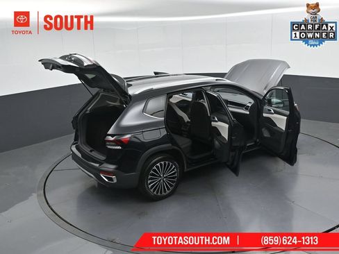Used 2025 Volkswagen Taos SE FWD image 51
