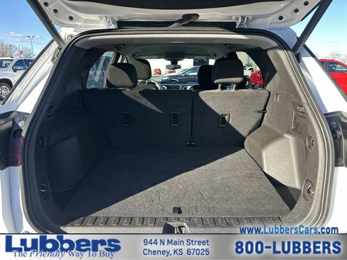 Used 2023 Chevrolet Equinox LT w/ Driver Convenience Package image 20