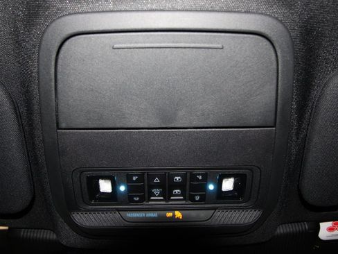 Used 2025 Ford Explorer ST-Line w/ Premium Package AWD/4WD image 20
