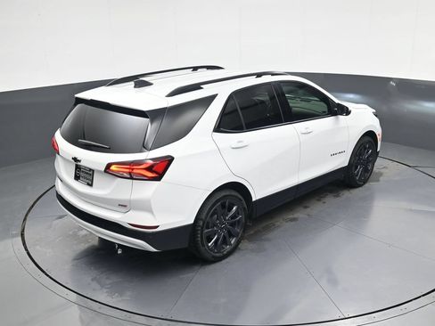 Used 2024 Chevrolet Equinox RS w/ RS Leather Package FWD image 34