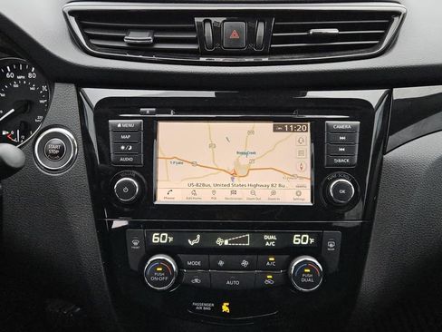 Used 2022 Nissan Rogue Sport SL image 13