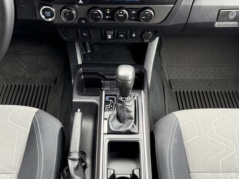 Certified 2022 Toyota Tacoma TRD Sport image 25