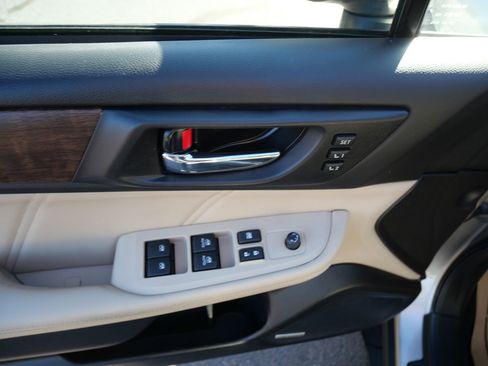 Used 2019 Subaru Outback 2.5i Limited image 18