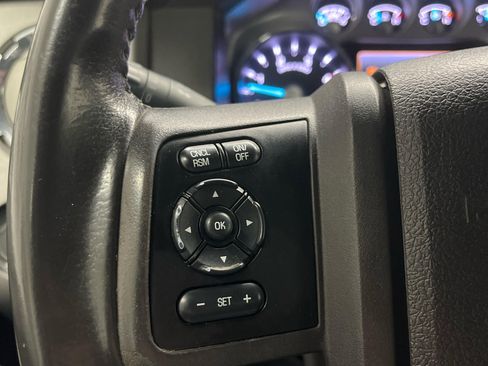 Used 2013 Ford F250 Lariat w/ Chrome Pkg image 18
