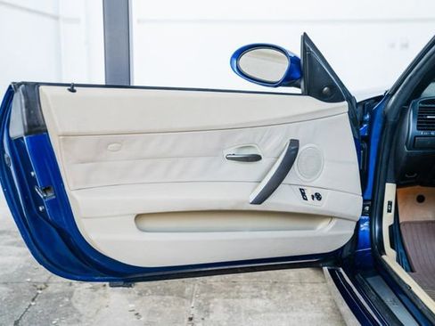 Used 2008 BMW Z4 3.0i image 56