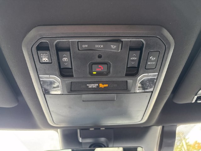 Used 2023 Toyota Tundra Platinum AWD/4WD image 14