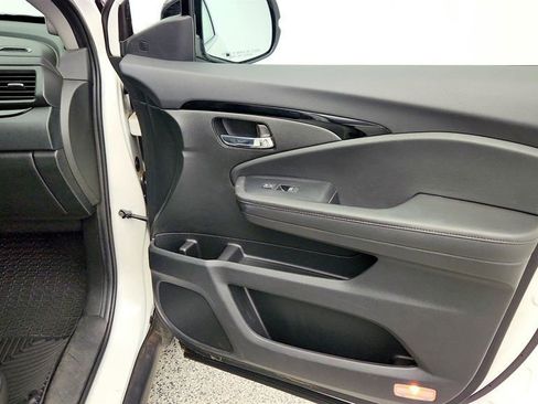 Used 2021 Honda Pilot Touring image 27