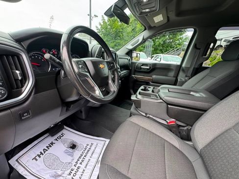 Used 2021 Chevrolet Silverado 1500 LT AWD/4WD image 16