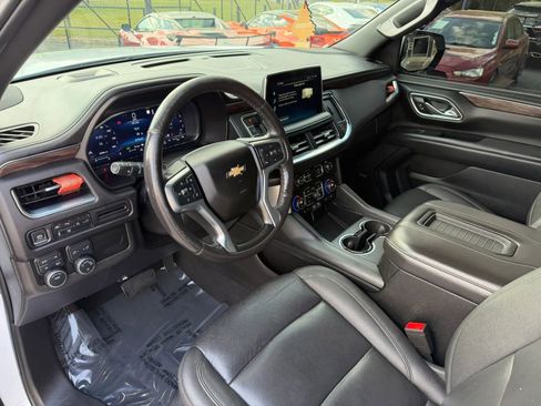 Used 2022 Chevrolet Tahoe LT w/ Luxury Package AWD/4WD image 11