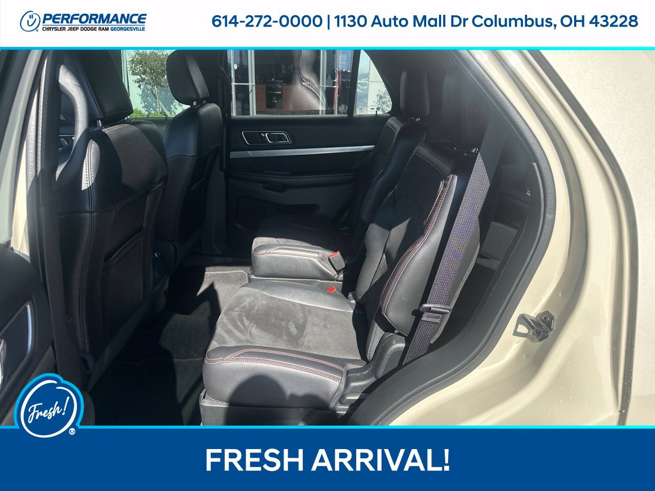 Used 2018 Ford Explorer XLT w/ Equipment Group 202A FWD image 12