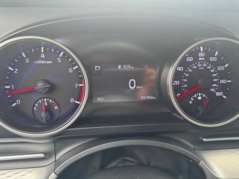 Used 2023 Kia Carnival LX FWD image 42