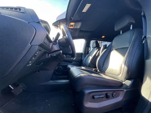 Used 2025 Honda Odyssey Sport-L image 17