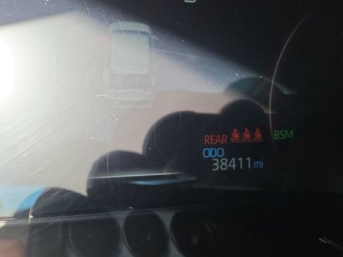 Used 2023 Toyota RAV4 XLE w/ Convenience Package AWD/4WD image 16