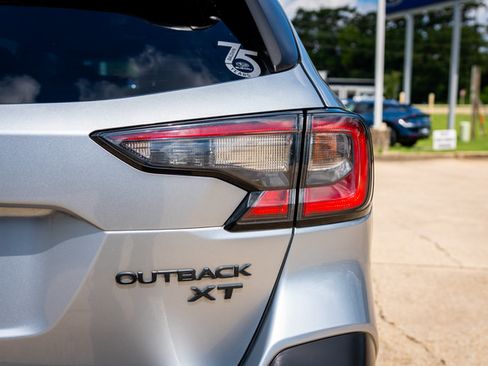 Used 2021 Subaru Outback Onyx Edition XT w/ Popular Package #2 AWD/4WD image 17