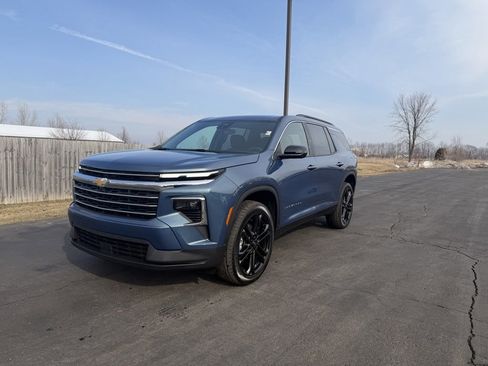 New 2026 Chevrolet Traverse LT w/ Driver Confidence Package image 1