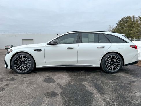 Used 2026 Mercedes-Benz E 53 AMG 4MATIC Sedan image 5
