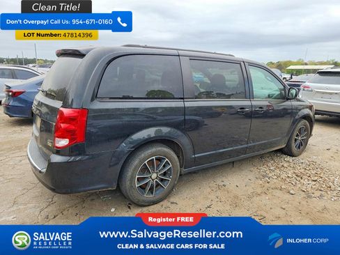 Used 2018 Dodge Grand Caravan GT image 4