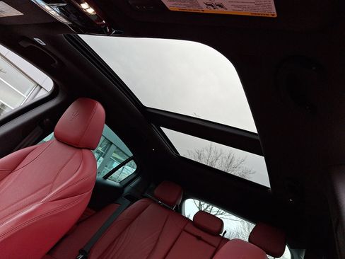 Used 2023 Maserati Grecale Modena AWD/4WD image 16