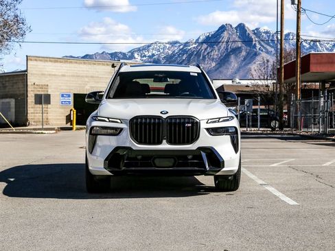 New 2026 BMW X7 M60i image 8