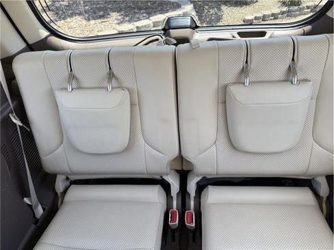 Used 2015 Lexus GX 460 Luxury AWD/4WD image 13