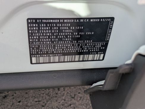 New 2026 Volkswagen Tiguan SE image 19